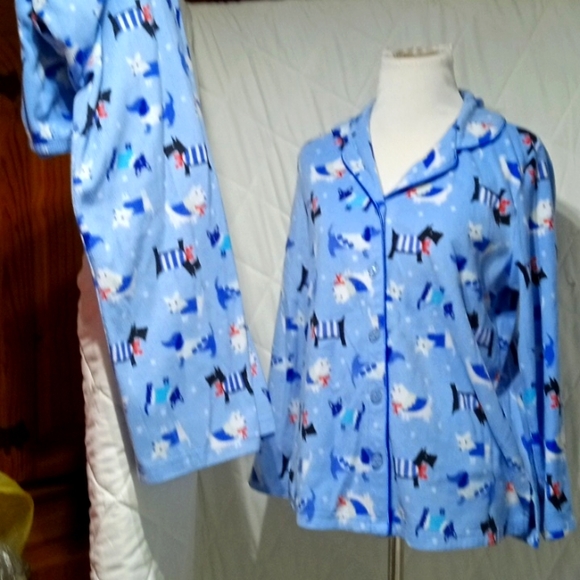 Well loved Karen Neuberger puppies pj's, sz sm - Picture 1 of 16
